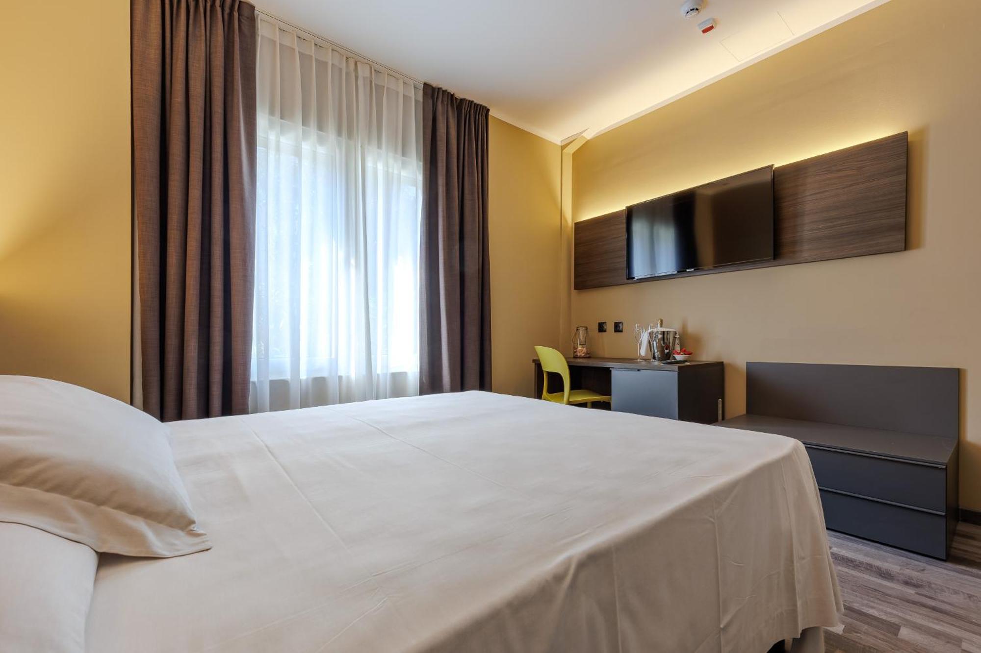 Hotel San Marco Bardolino Ngoại thất bức ảnh